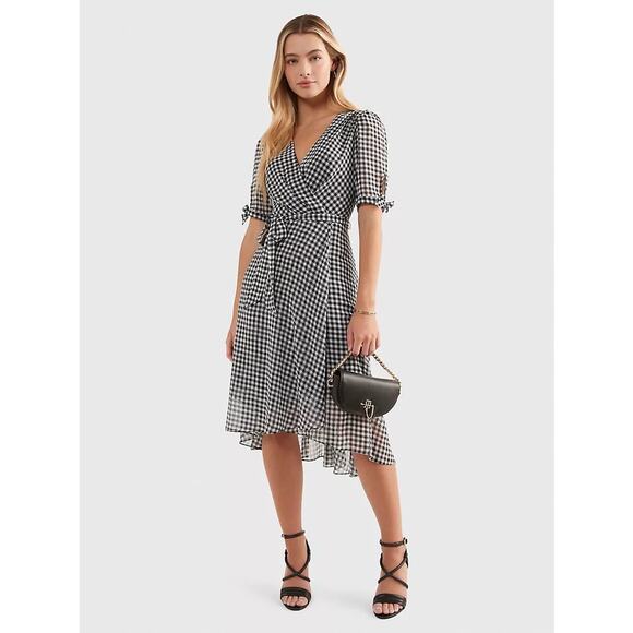 NWT Tommy Hilfiger Belted Check Dress - Picture 1 of 3